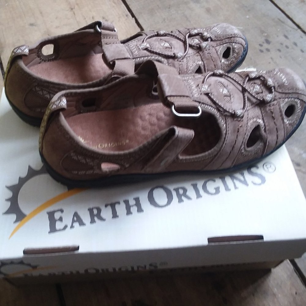 Earth Origins Swell 7M Shoes